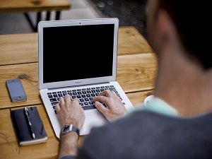 Is Dot Com Name Dominance Fading?